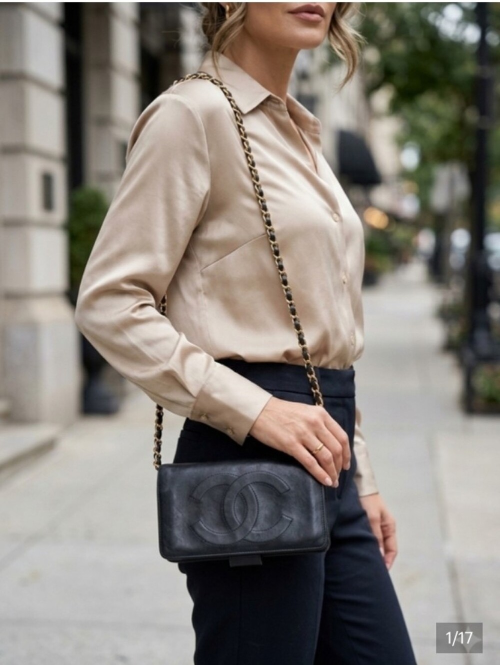 CHANEL Black Leather Wallet - Classic CC Logo